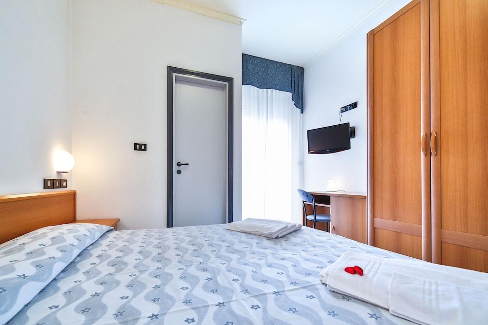 Hotel Sunset Rimini Eksteriør billede